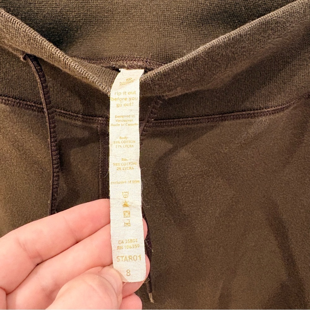 Lululemon Cropped Sweatpants - Picture 8 of 9